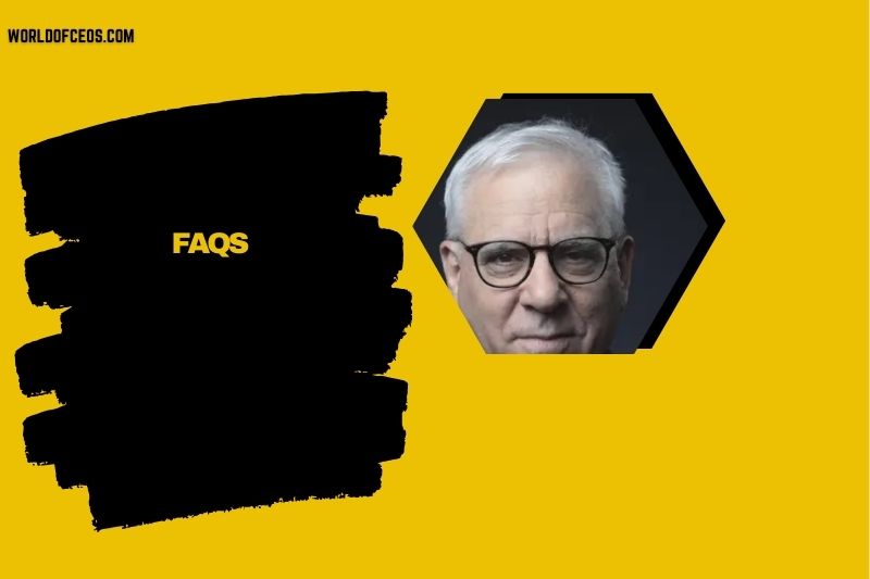 FAQs about David Rubenstein