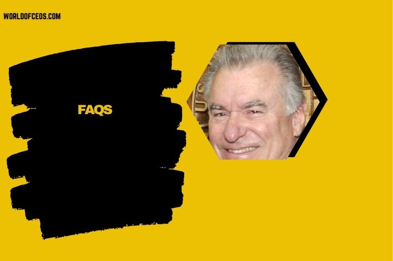 FAQs about David Siegel