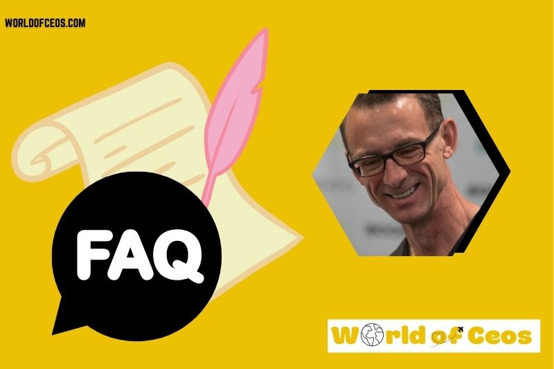 FAQs About Chuck Palahniuk