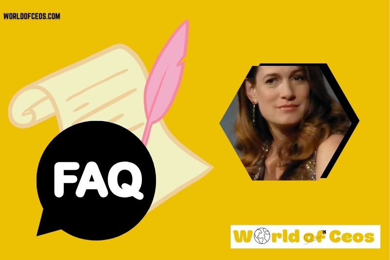 FAQs About Gillian Flynn