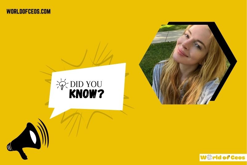 Lindsay Lohan’s Makeup Choices for a Radiant Look